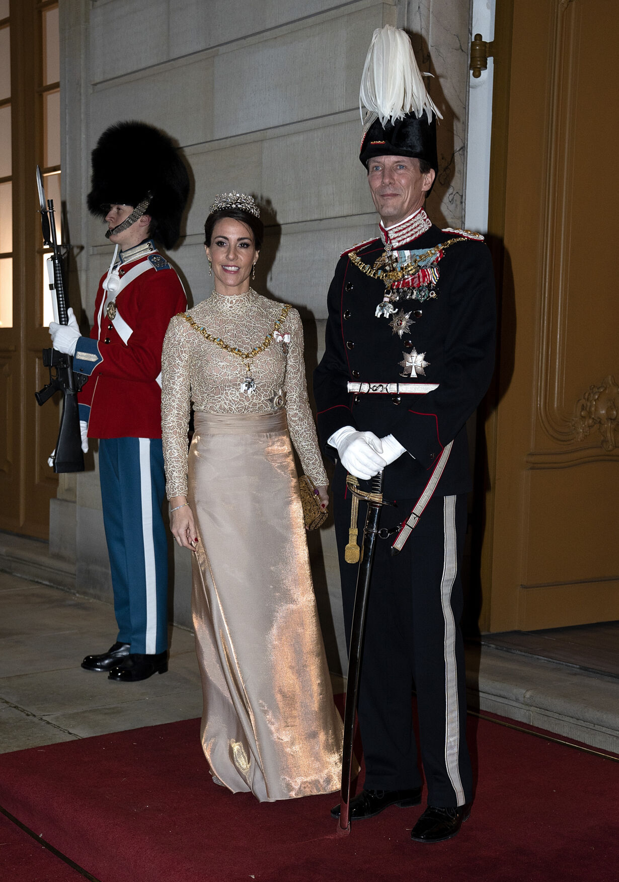 22552794-queen-margrethe-hosts-new-years-banquet-at-amalienborg-palace.jpg