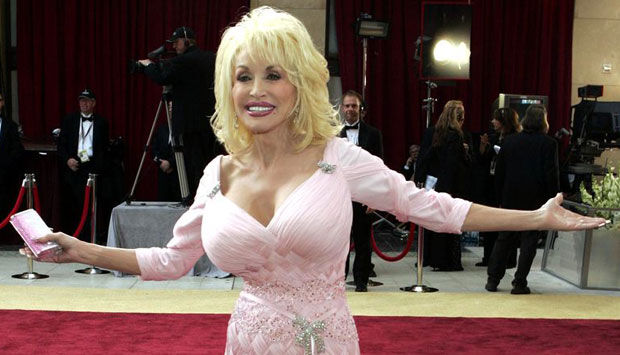 dolly parton bryster