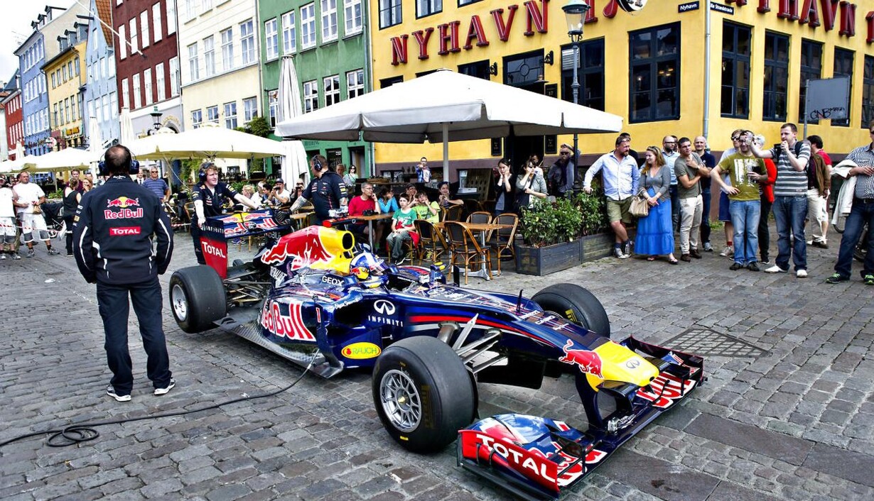dygtige antage Utilgængelig Red Bull optager reklame i København